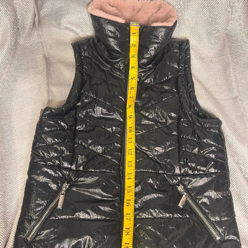 Black Quilted‎ Vest with Pink Collar